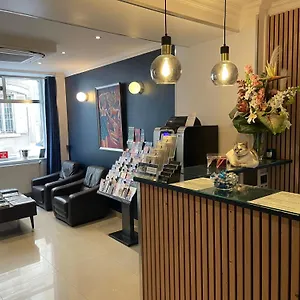 2* Отель Mary's Republique