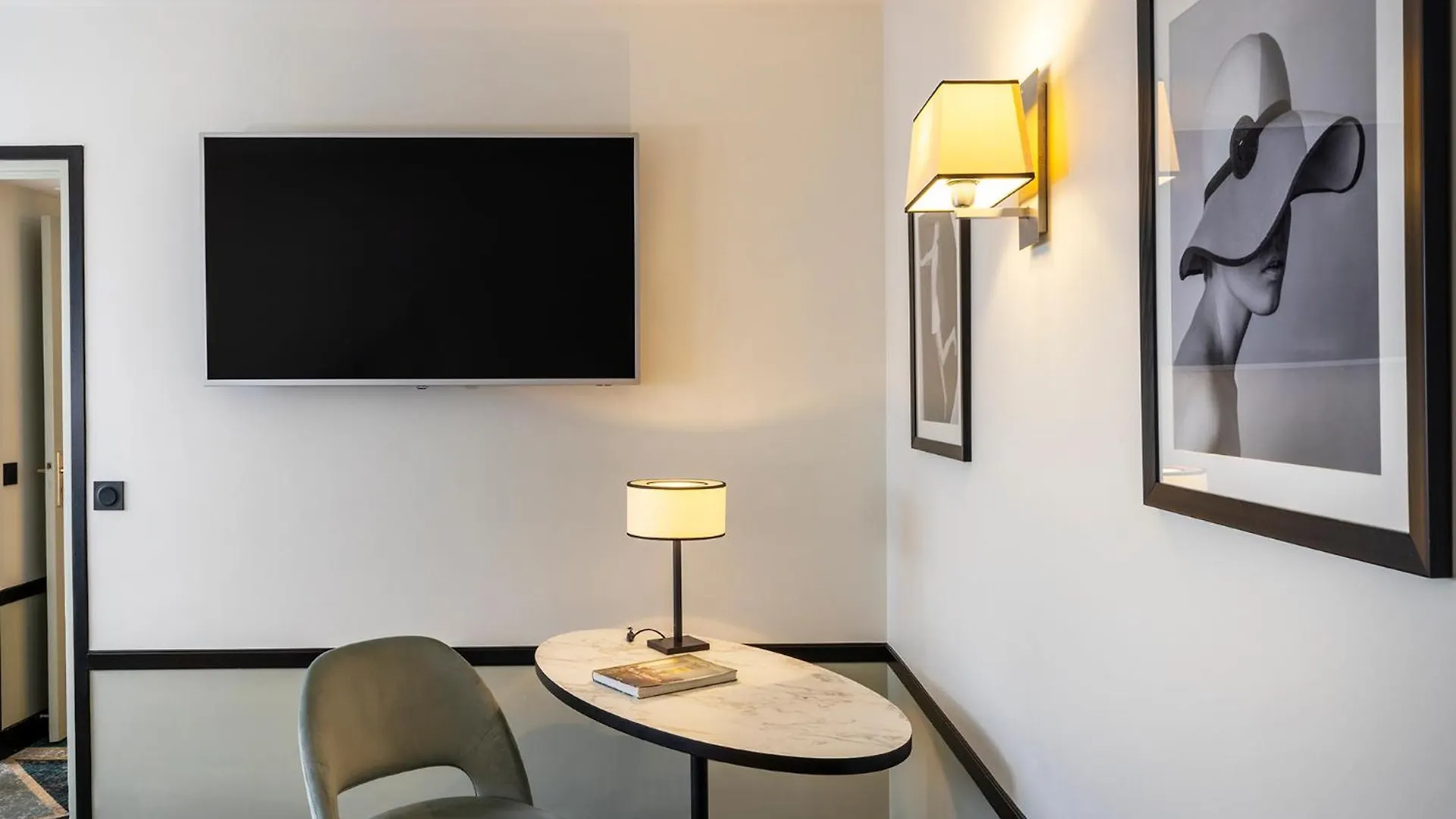Hotel Aiglon Paris